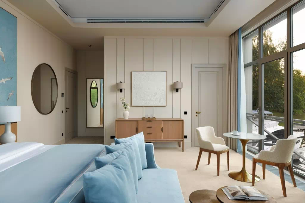 Yacht Room с видом на двор